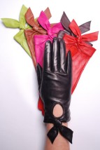 Ines HappyKnot_ Leather Gloves 2048x2048