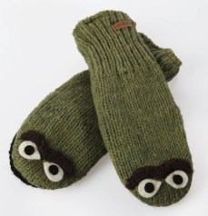 DeLux Oscar the Grouch mittens