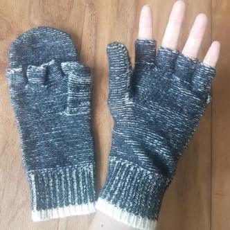 white-warren-black-gray-fingerless-cashmere-gloves-0-1-540-540